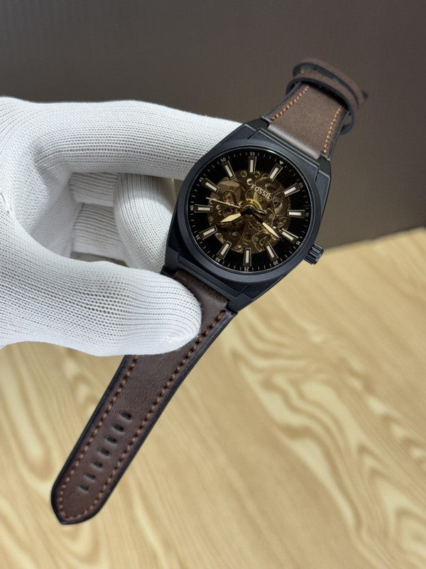 Fossil Everett Leather
