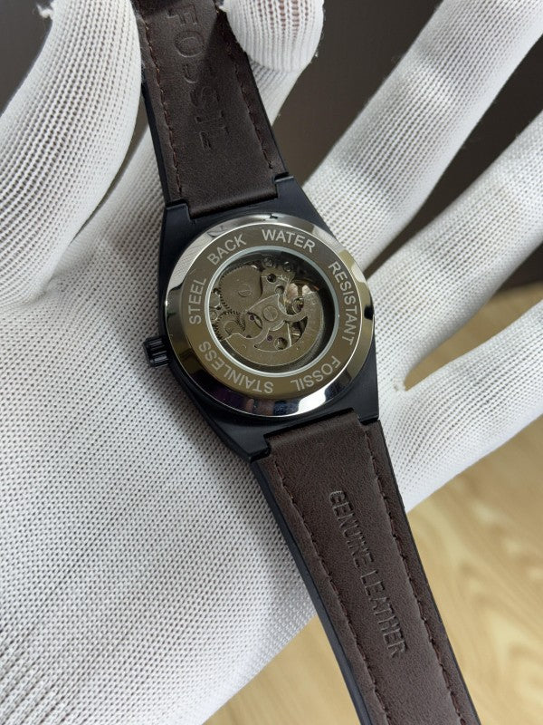 Fossil Everett Leather